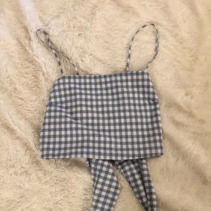 BRANDY MELVILLE GINGHAM TOP
